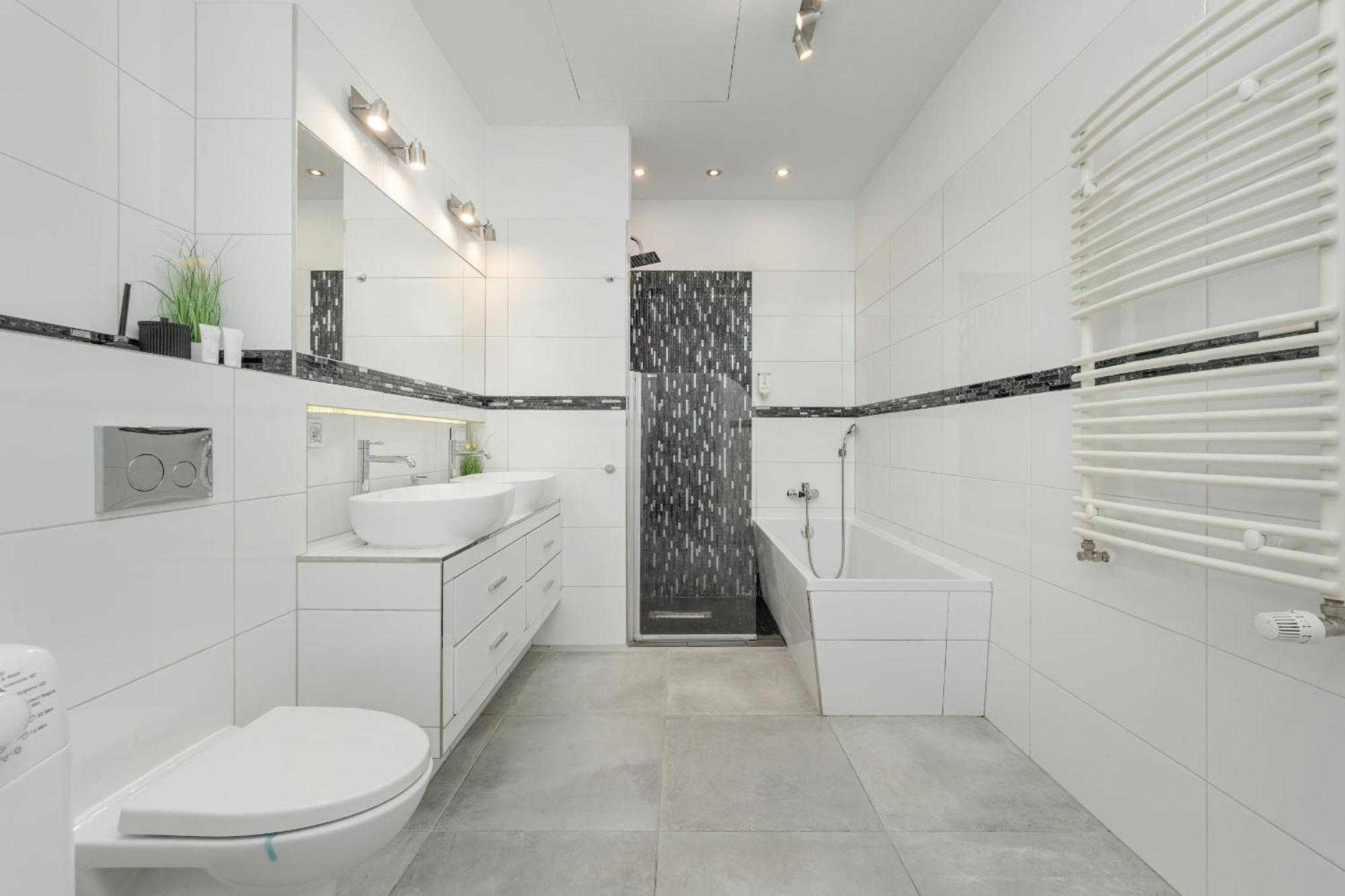 Center Close To The Market And Park With Parking & Air Conditioning By Renters Prestige * Breslavia