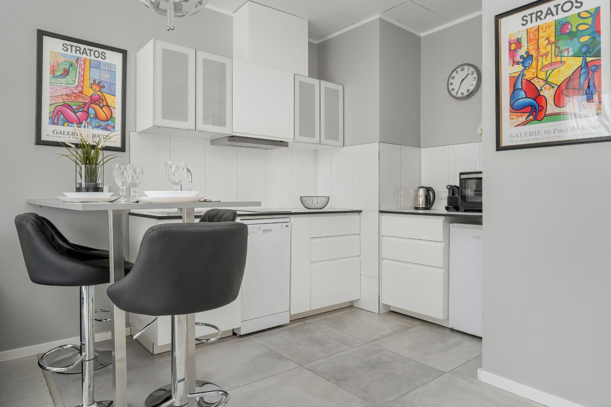 Center Close To The Market And Park With Parking & Air Conditioning By Renters Prestige Appartamento